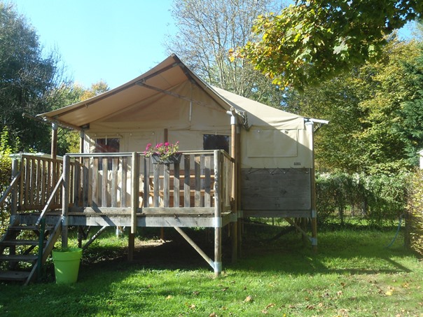 Camping Verte Rive Cromary - lodge Paillotte