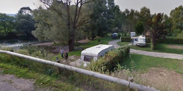 Camping Verte Rive Cromary - Campingplatz am Rande des Flusses L'Ognon